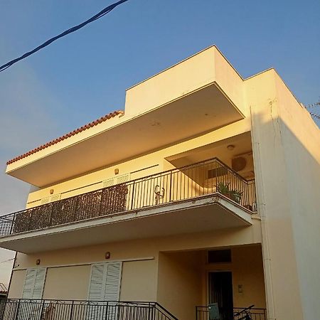 Όμορφο Και Ευρύχωρο Διαμέρισμα Με Θέα! Apartment Nafplio Exterior photo